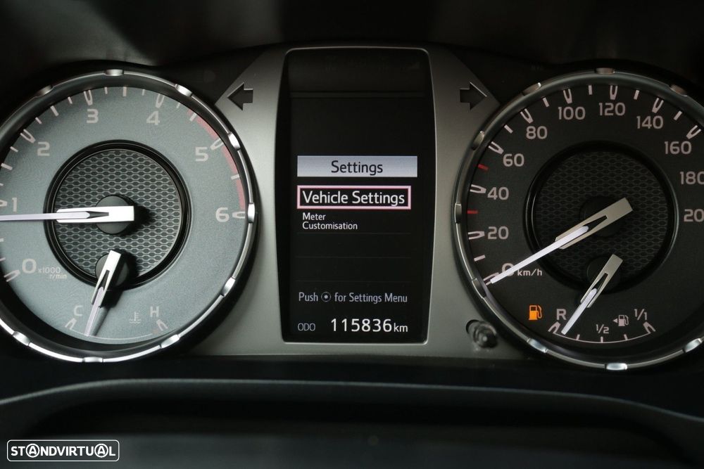 Toyota Hilux 2.4 D-4D 4WD CD CM - 38