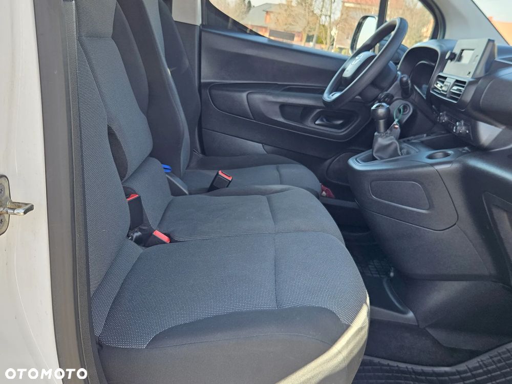 Toyota Proace City,  Salon Polska, 3 osobowy. - 20