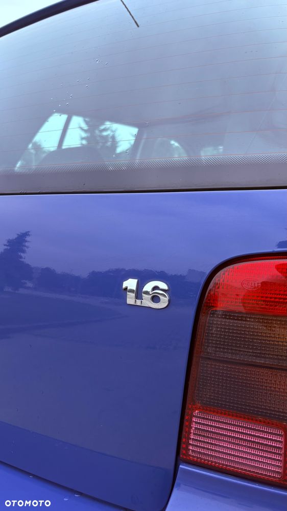 Volkswagen Golf - 27