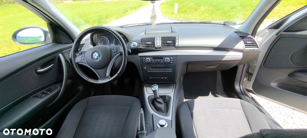 BMW Seria 1 118d - 11