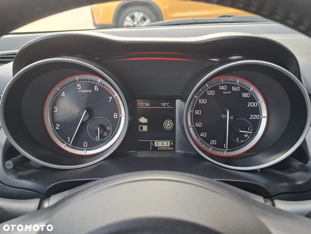 Suzuki Swift 1.2 SHVS Premium Plus - 30