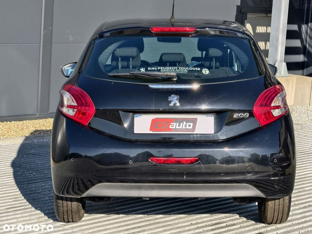 Peugeot 208 - 6
