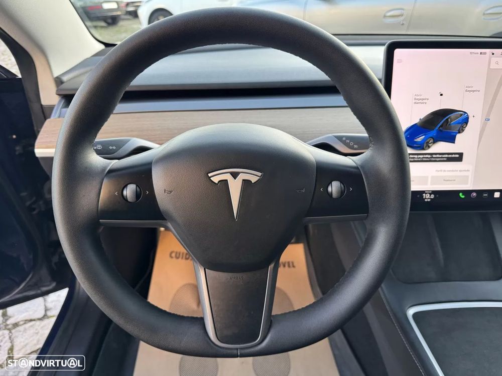 Tesla Model 3 Tração Traseira Standard - 28