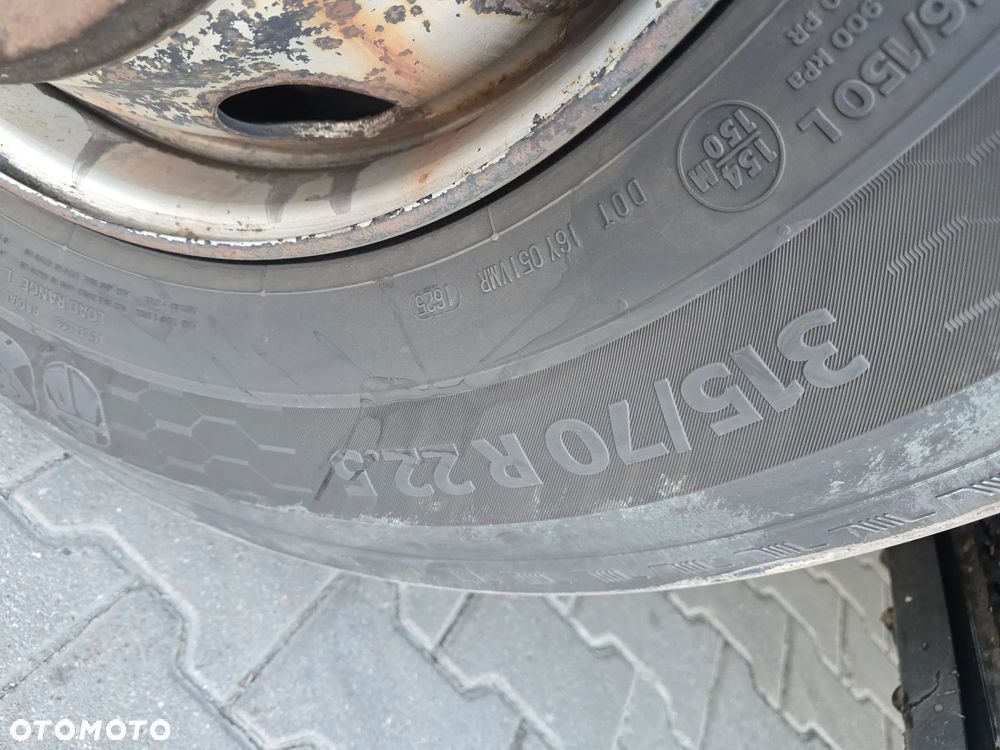 Mercedes-Benz 1842 - 8