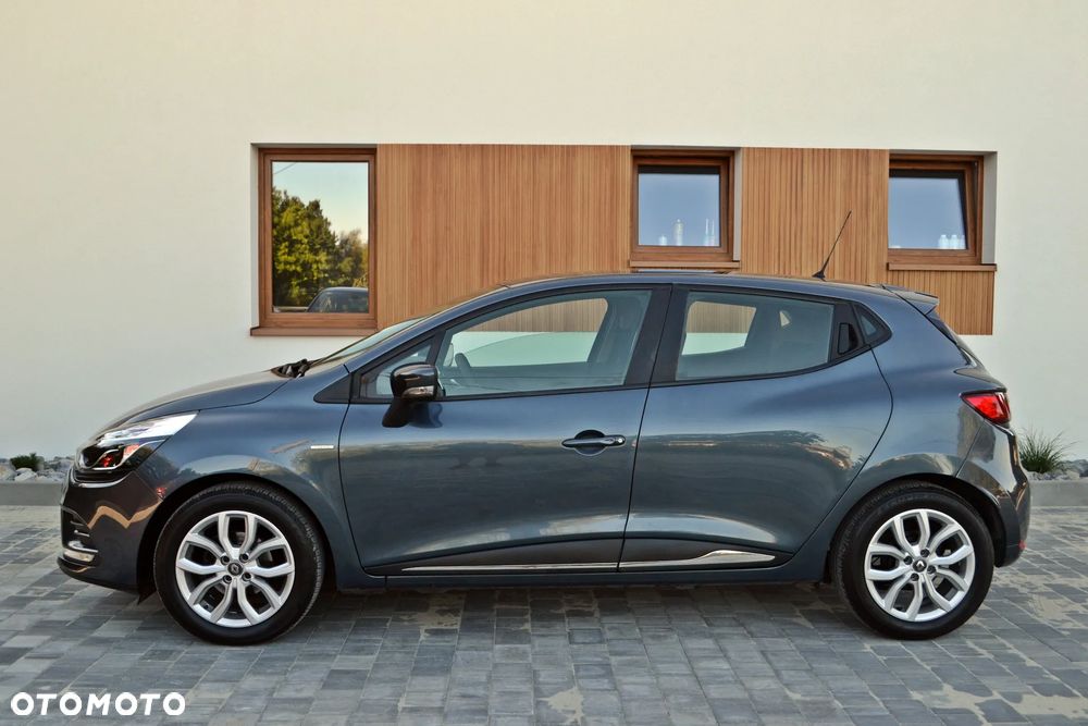 Renault Clio - 5