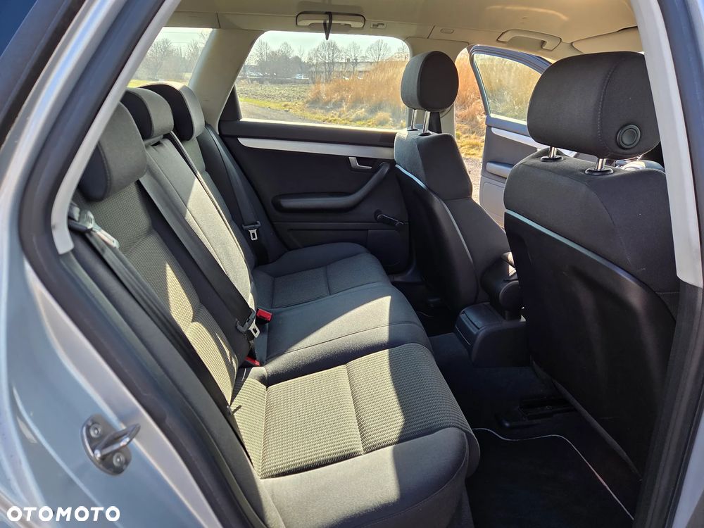 Audi A4 Avant 2.0 TDI DPF - 13