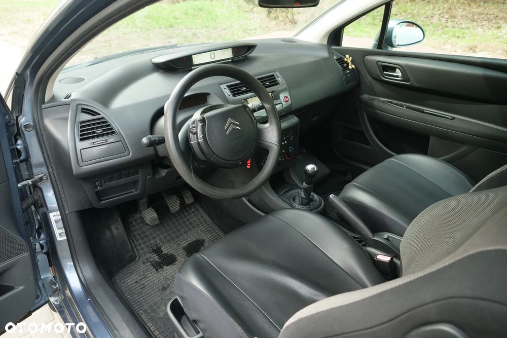 Citroën C4 1.6 16V VTR - 9