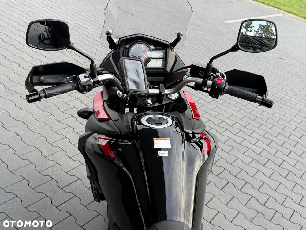 Suzuki V-STROM - 24