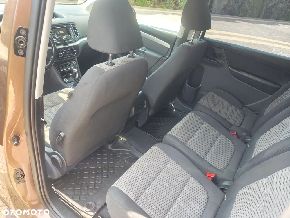 Volkswagen Sharan 2.0 TDI Comfortline DSG - 11