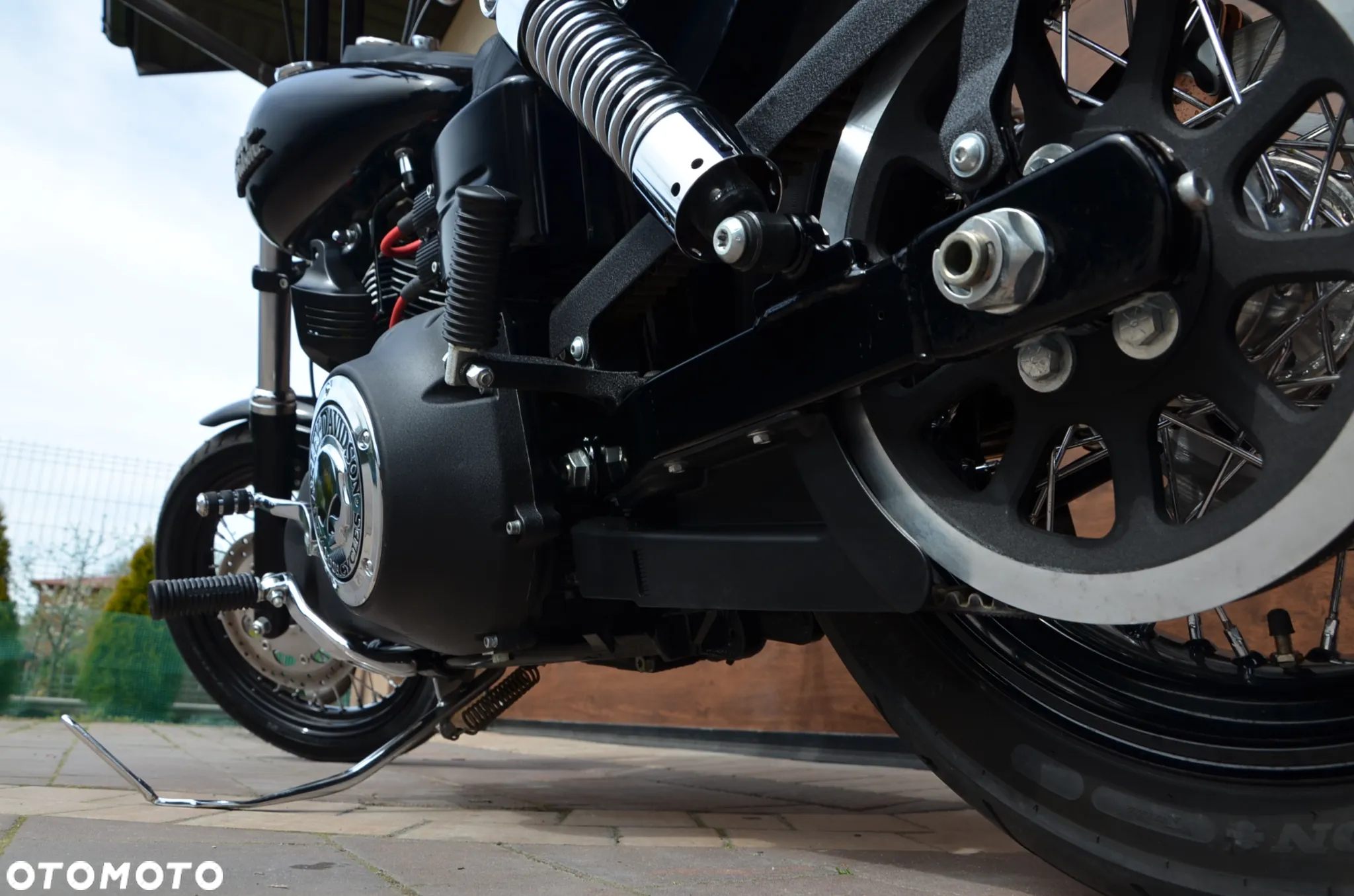 Harley-Davidson Dyna Street Bob - 29