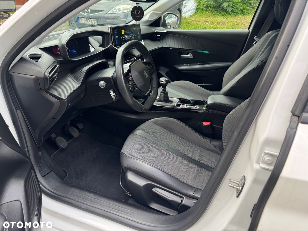 Peugeot 208 1.2 PureTech GT Line S&S - 17