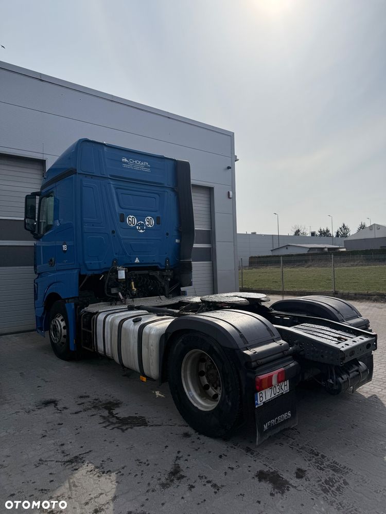 Mercedes-Benz Actros MP4 - 4