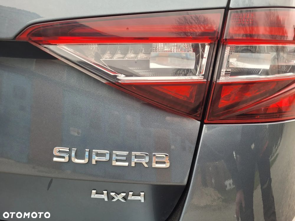 Skoda Superb 2.0 TDI 4x4 DSG L&K - 6