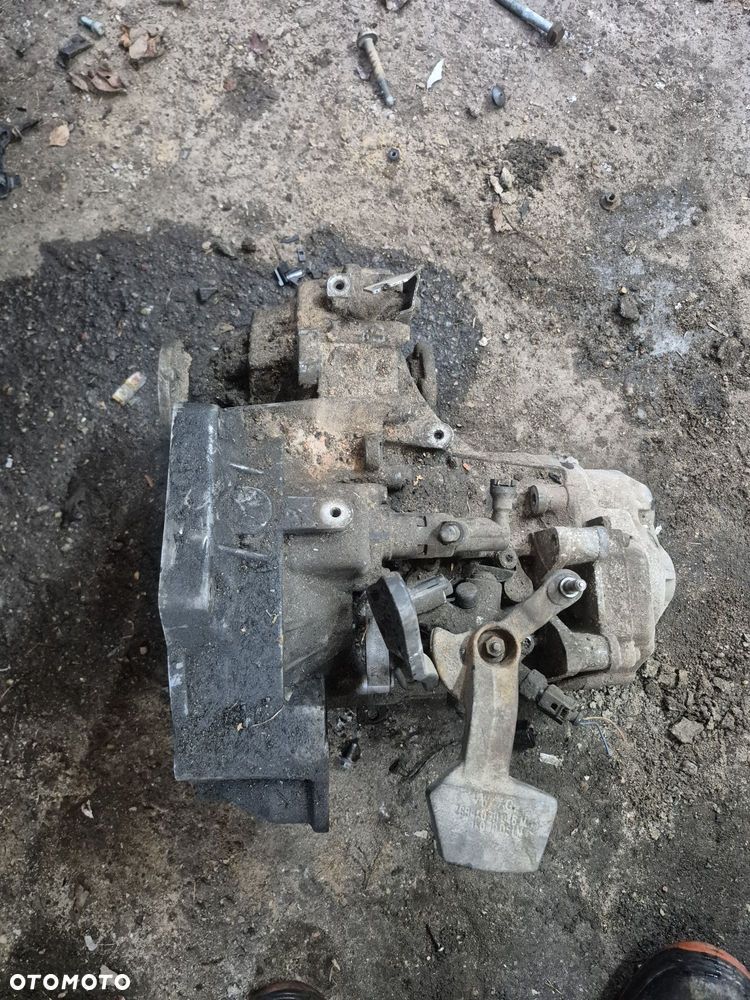 Skrzynia biegów manualna vw touran 1.9 tdi 6 biegowa GQN JYK FYK KWD