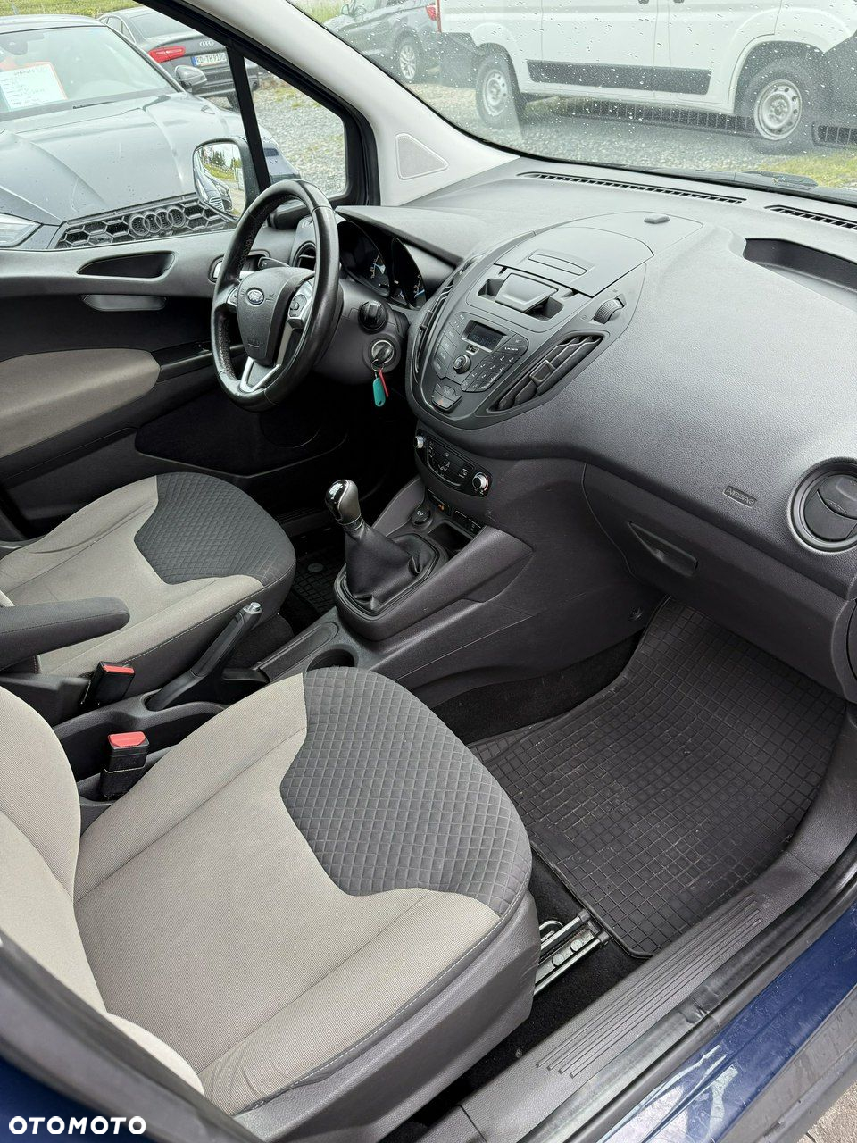 Ford Tourneo Courier - 6