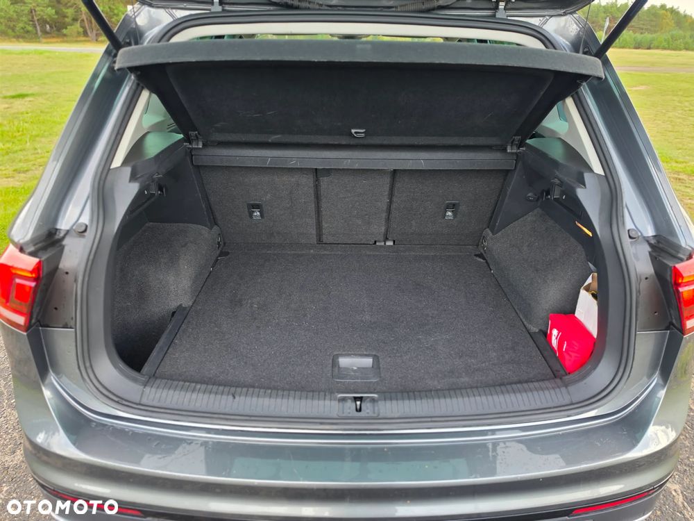 Volkswagen Tiguan - 14