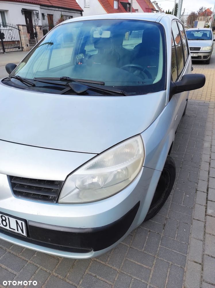 Renault Scenic 1.5 dCi Authentique - 9