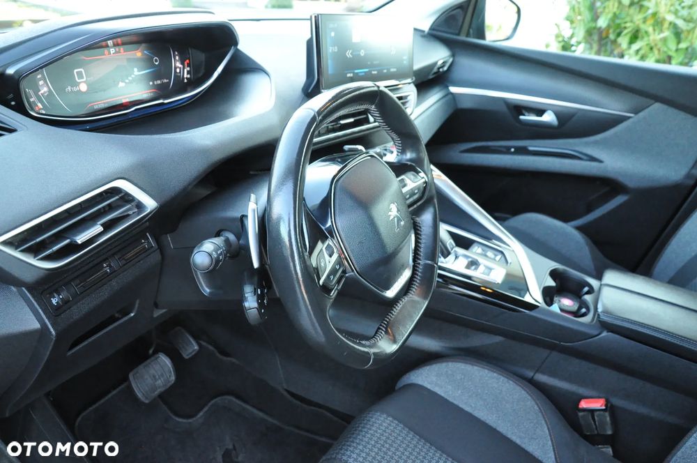 Peugeot 5008 PureTech 130 EAT8 Stop & Start Allure Pack - 29