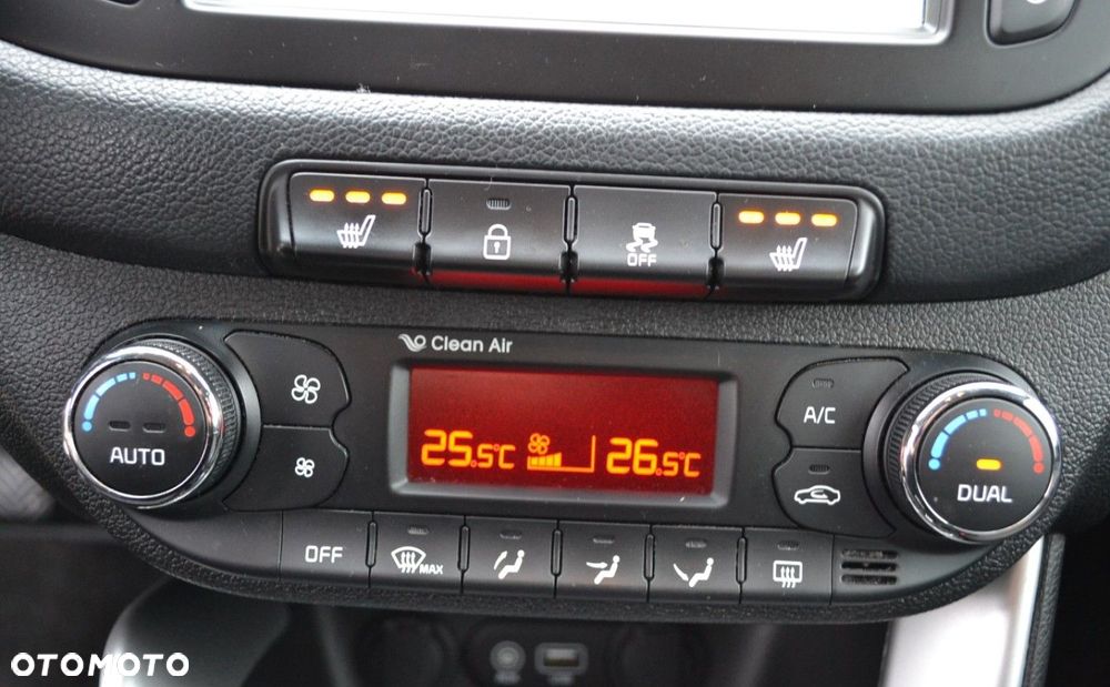 Kia Ceed 1.6 GDI ISG Dream-Team Edition - 27