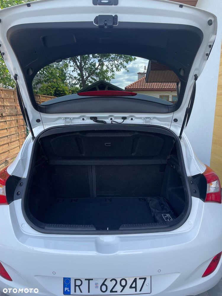 Hyundai i30 1.6 CRDi BlueDrive Comfort - 5