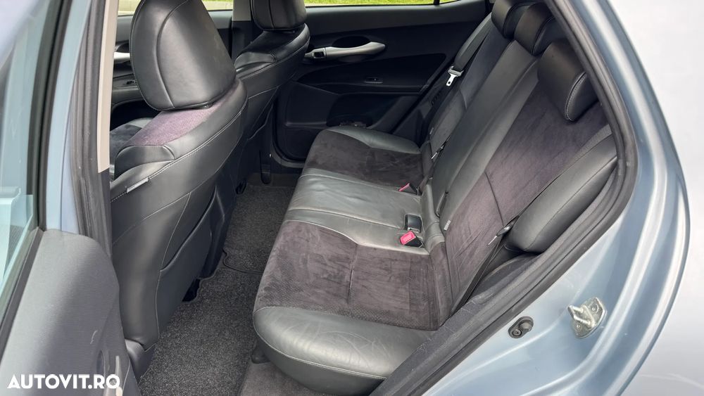 Toyota Auris - 10