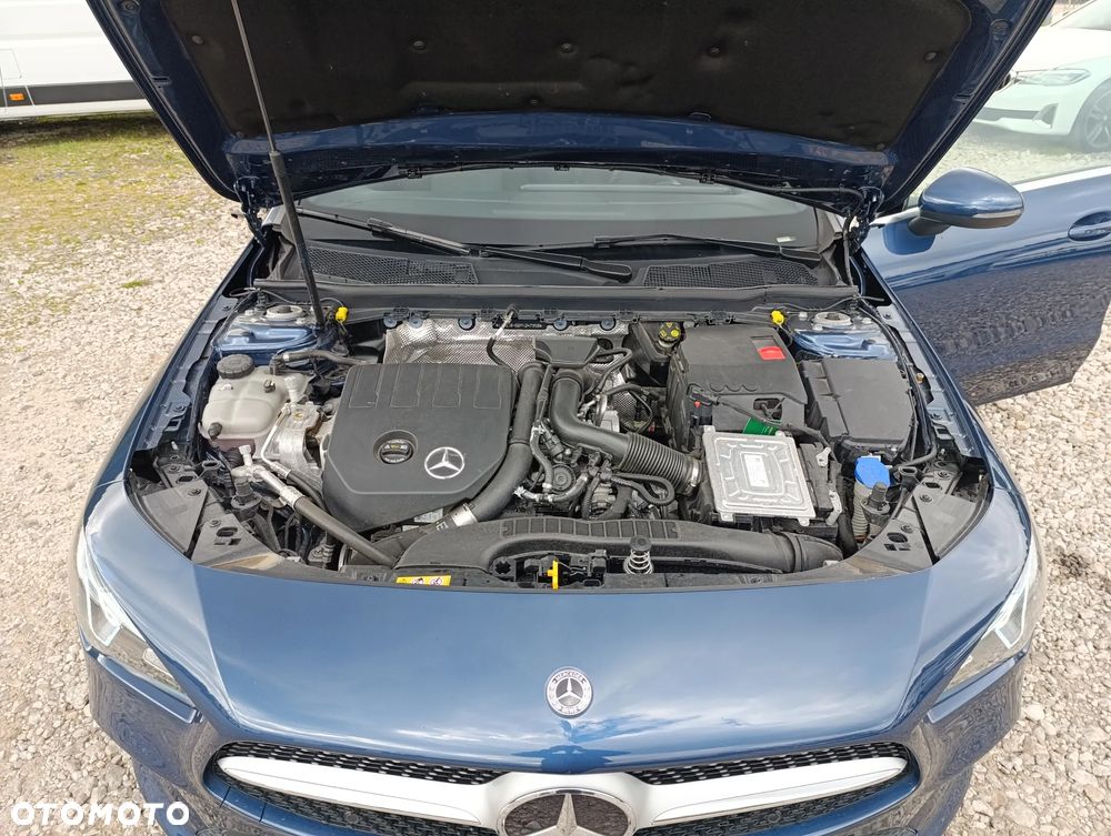 Mercedes-Benz CLA 200 7G-DCT - 24