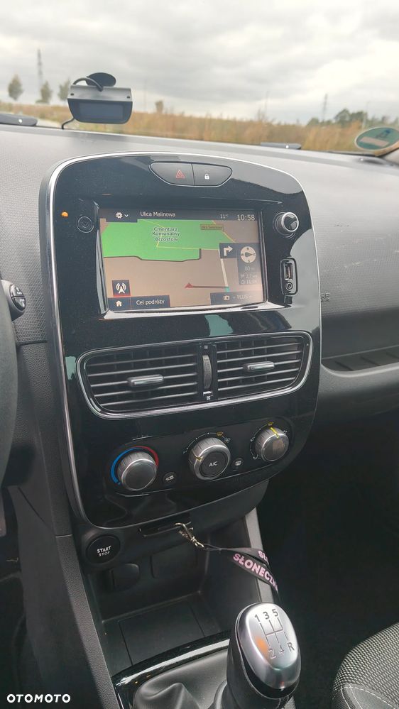 Renault Clio - 17