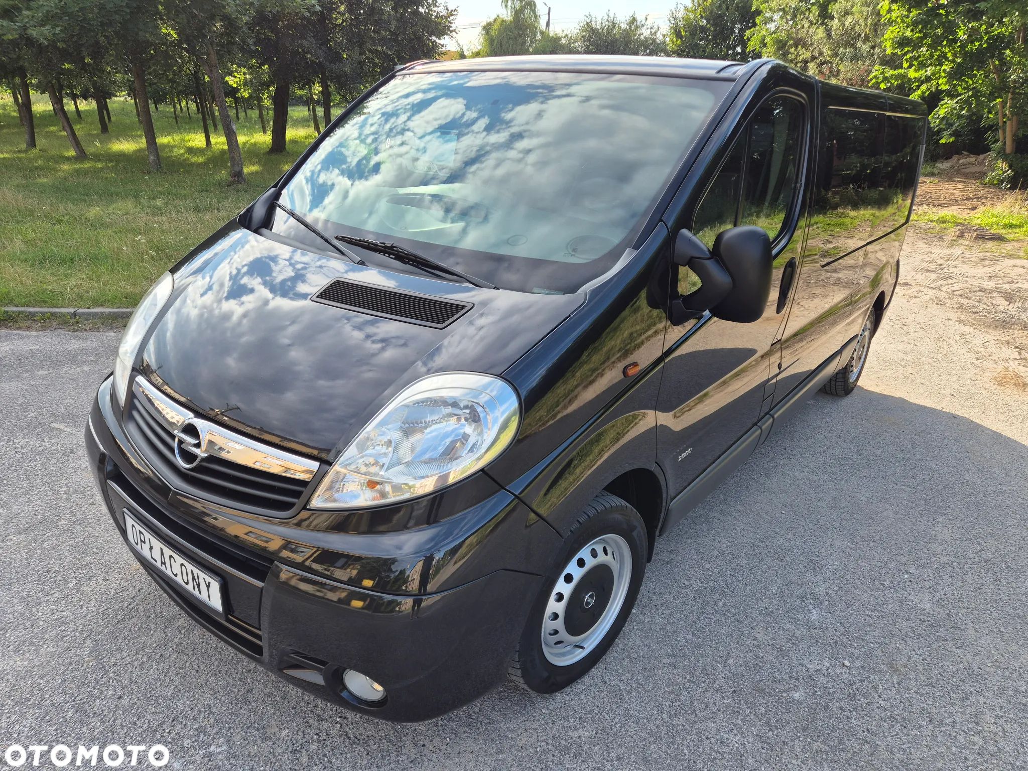 Opel Vivaro - 1