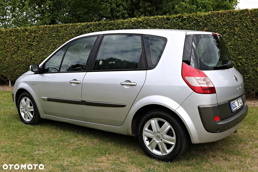 Renault Scenic - 22