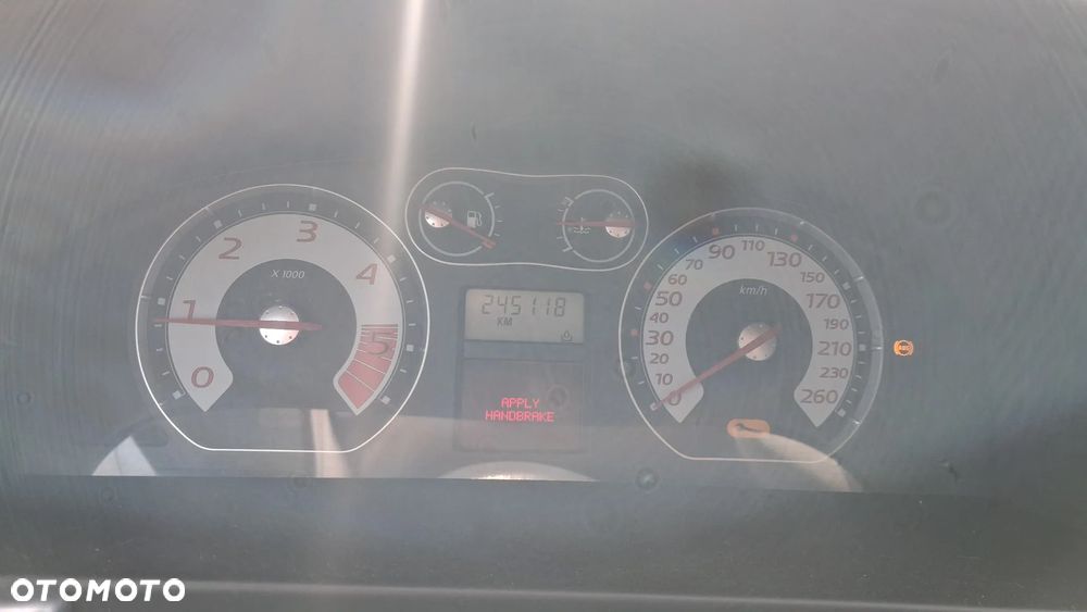 Na części Renault Laguna II HB Lift silnik 1.9 DCI 110 KM F9Q758 skrzynia maska zderzak drzwi klapa szyba fotel kanapa deska lusterko lampa kod lakieru: NV676 - 13