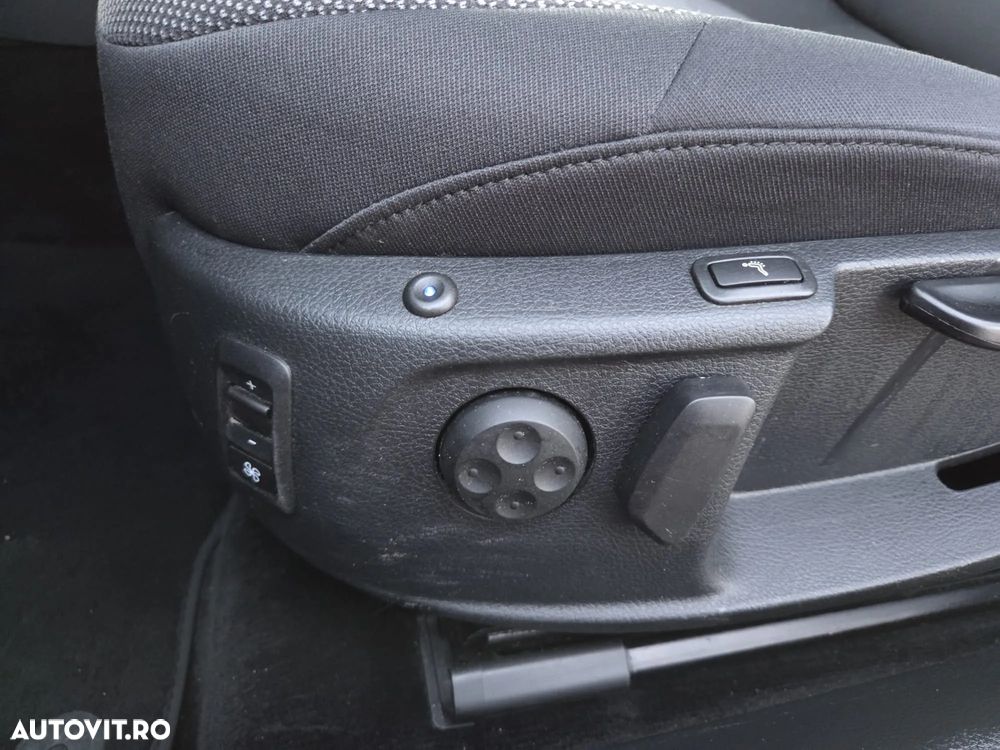 Volkswagen Passat CC 2.0 Blue TDI DSG - 11