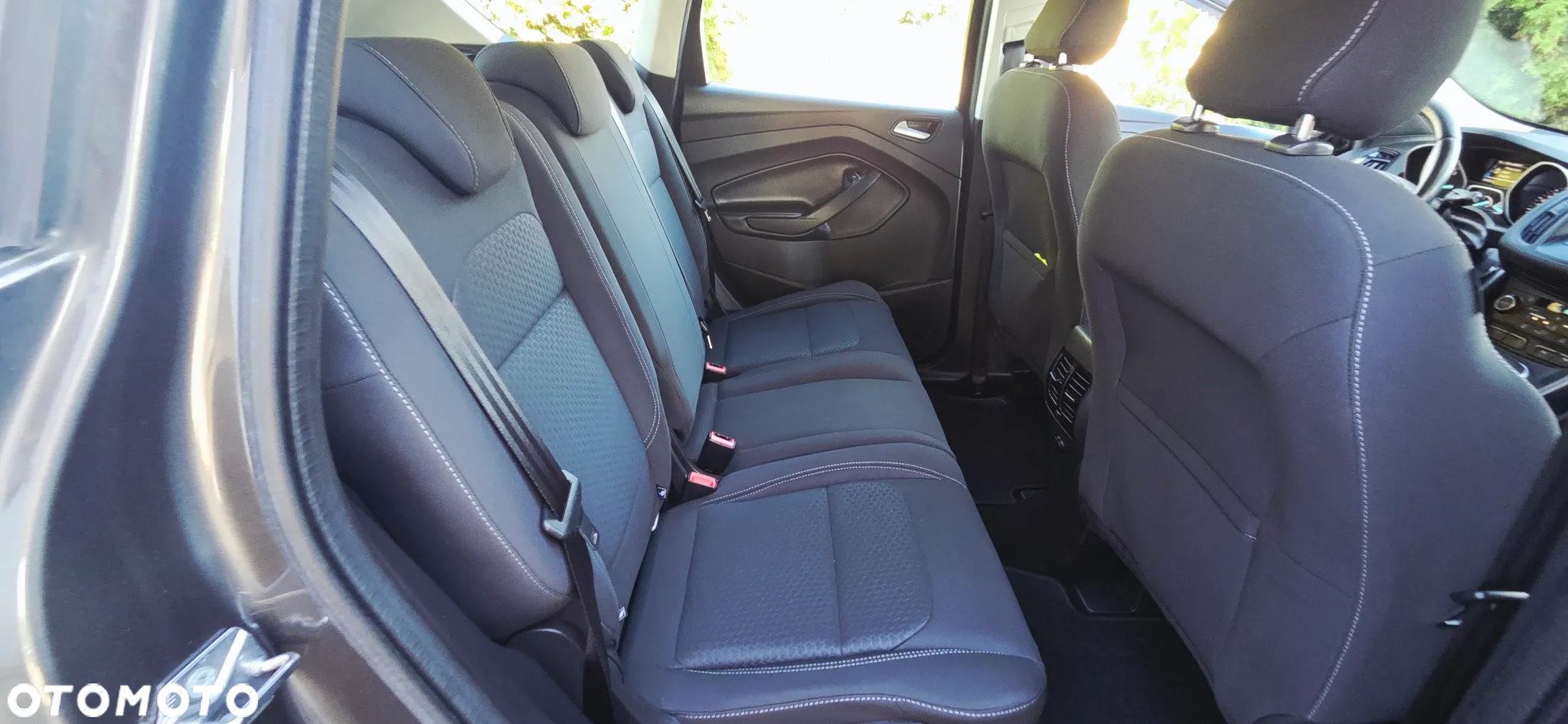 Ford Kuga 1.5 EcoBoost FWD Edition ASS MMT6 - 33