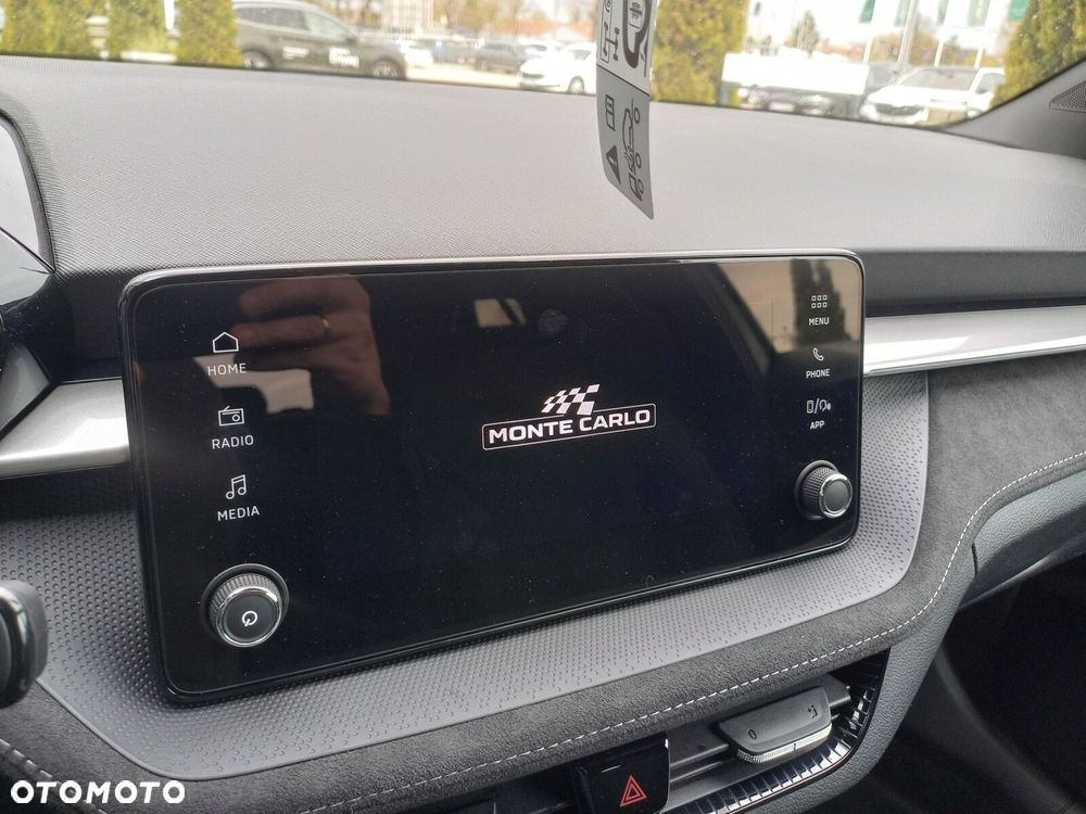 Skoda Fabia 1.0 TSI Monte Carlo DSG - 12