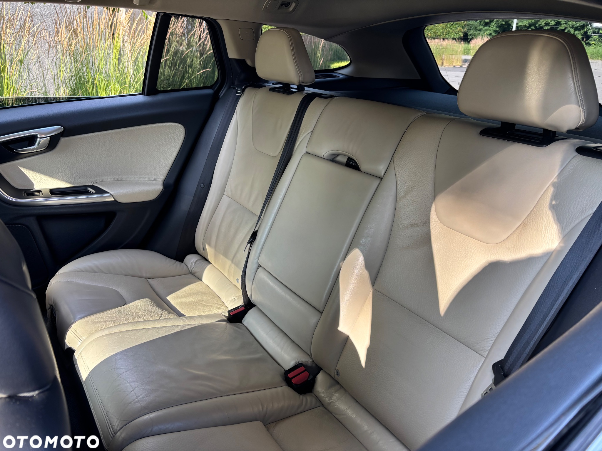 Volvo V60 D3 Summum - 16