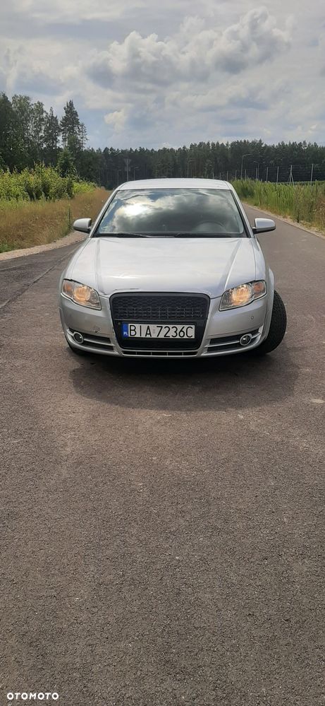 Audi A4 Limousine - 1
