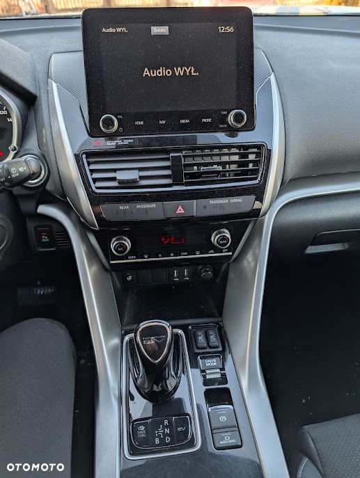 Mitsubishi Eclipse Cross - 8