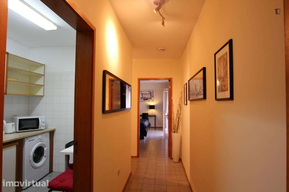 Quarto - localizado em Campanhã Porto - Grande imagem: 5/6