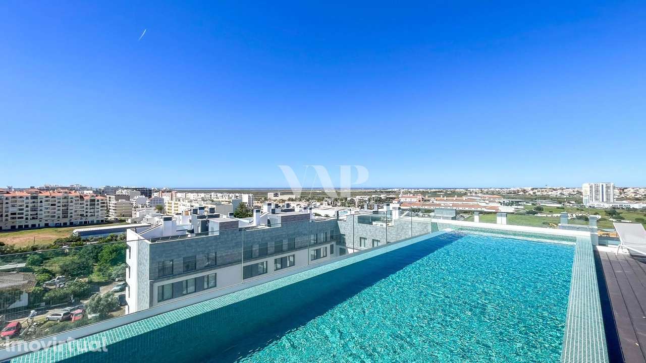 Apartamento T2 Moderno com Vista Mar e Piscina no Rooftop em Faro - Grande imagem: 4/28