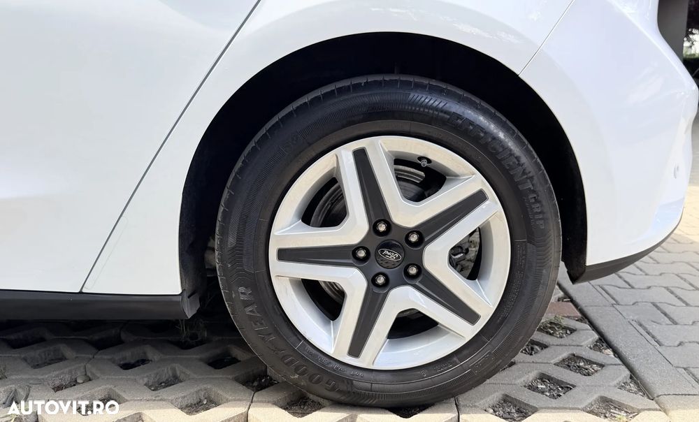 Ford Focus 1.5 EcoBlue Connected - 11