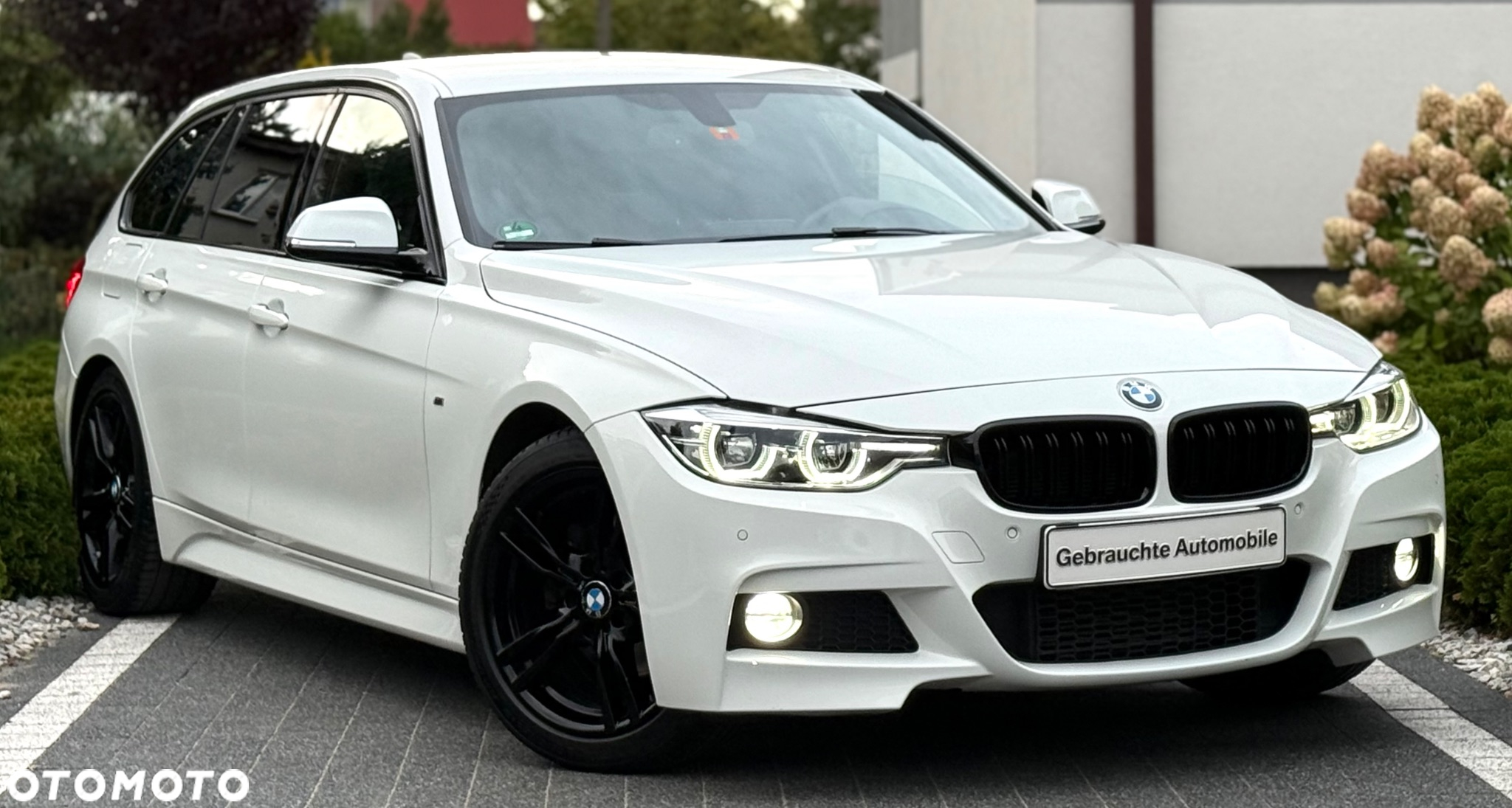 BMW Seria 3 320d Touring M Sport - 34