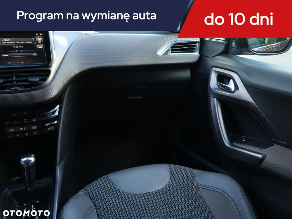 Peugeot 2008 - 10