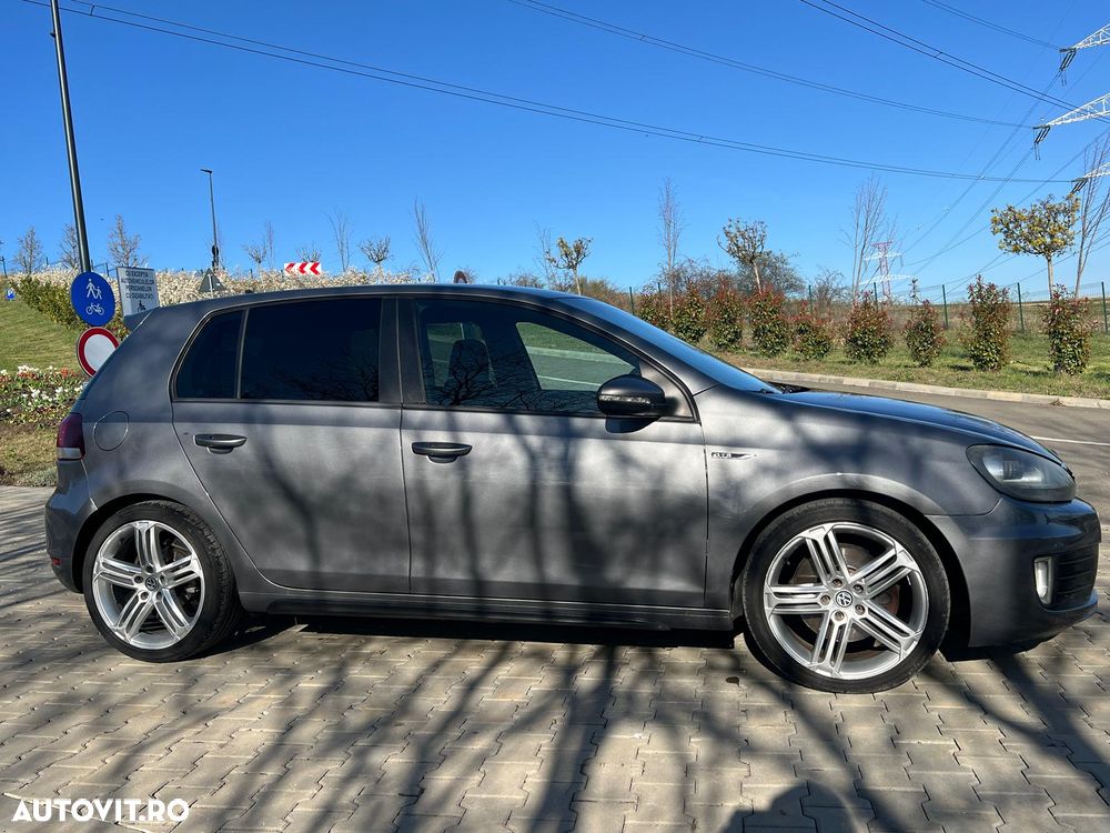 Volkswagen Golf 2.0 DPF GTD DSG - 8