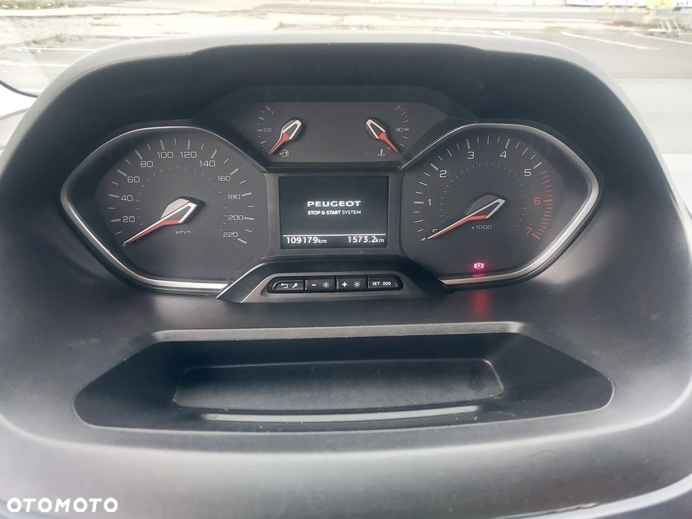 Peugeot Rifter - 9