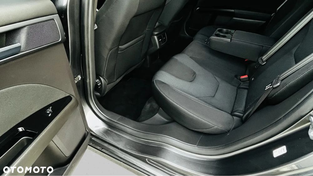 Ford Mondeo - 18