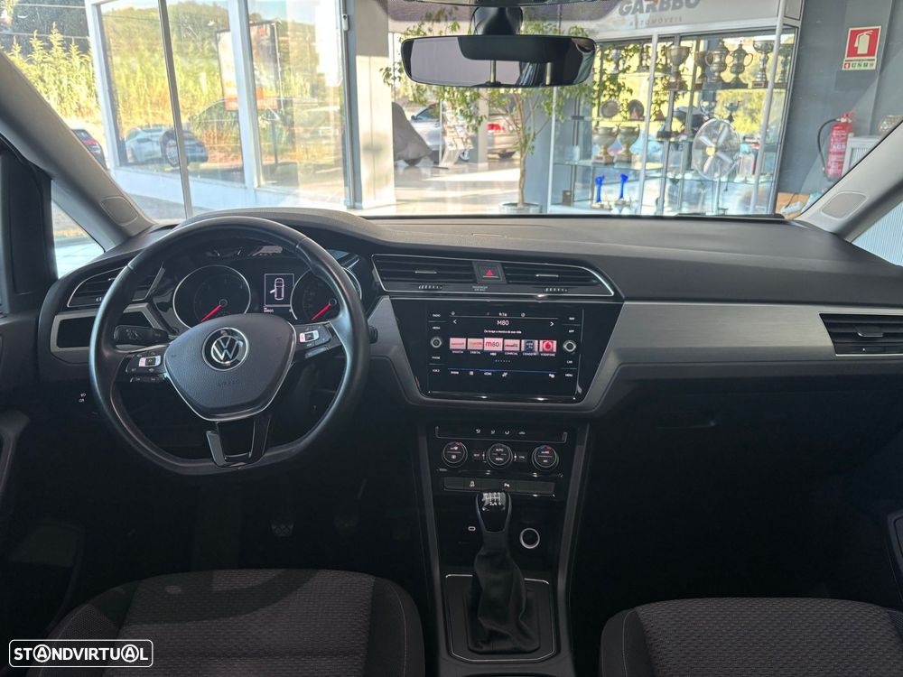 VW Touran 2.0 TDI Confortline - 8
