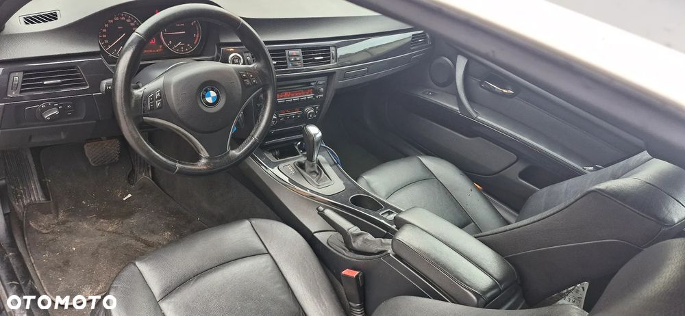 BMW Seria 3 320d - 12