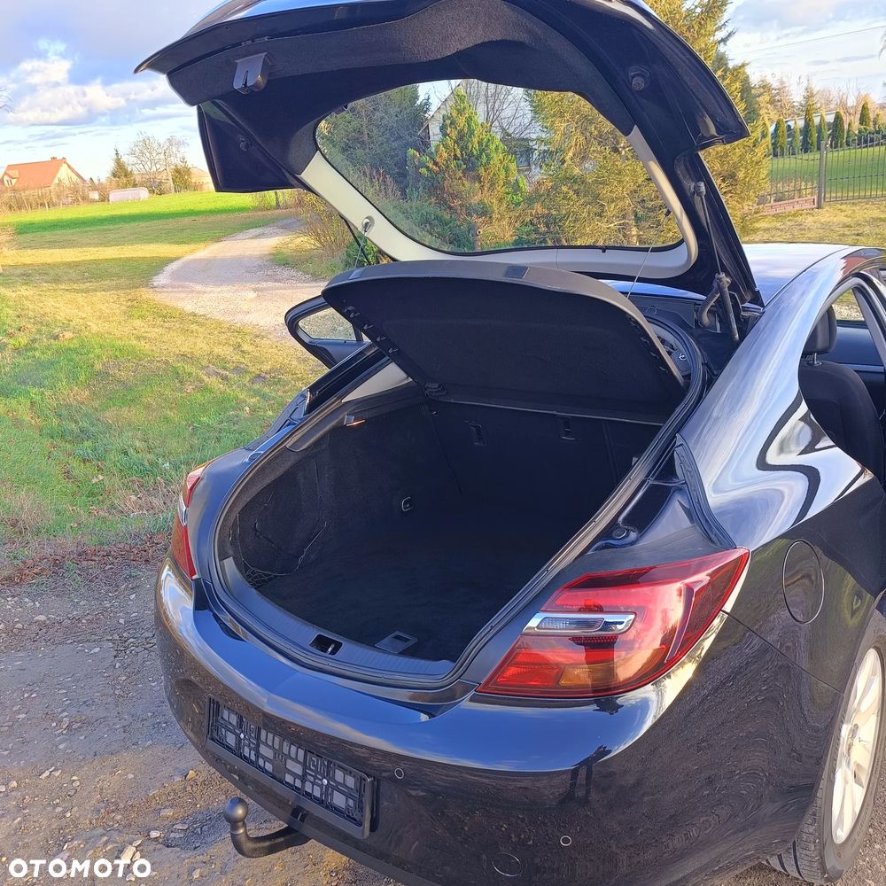 Opel Insignia - 10