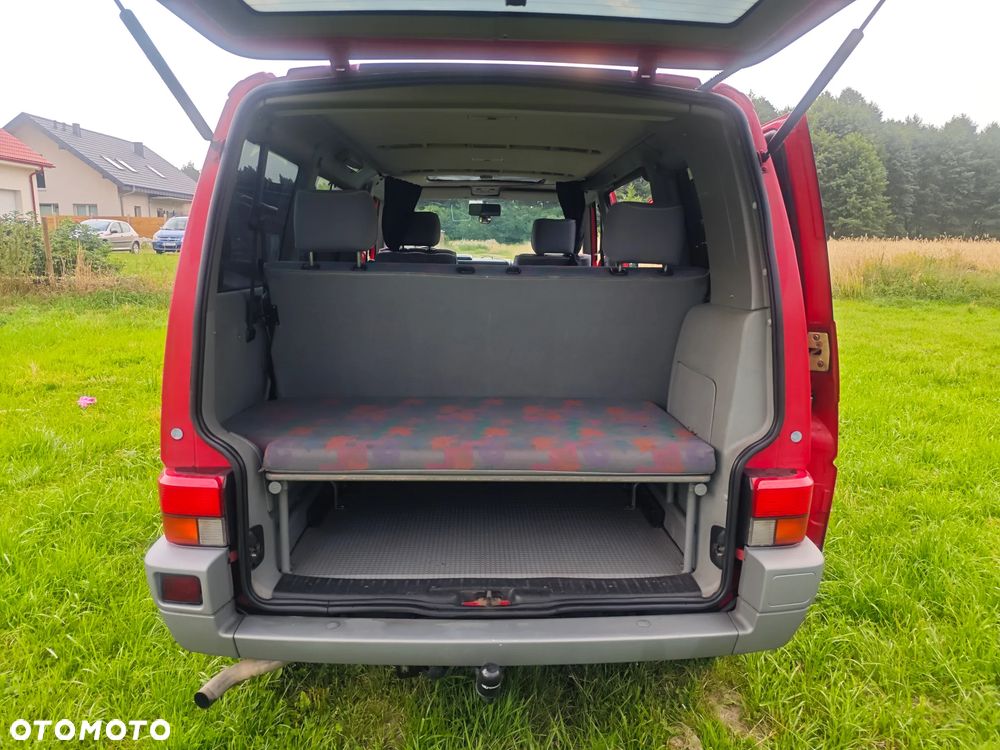 Volkswagen Multivan - 10