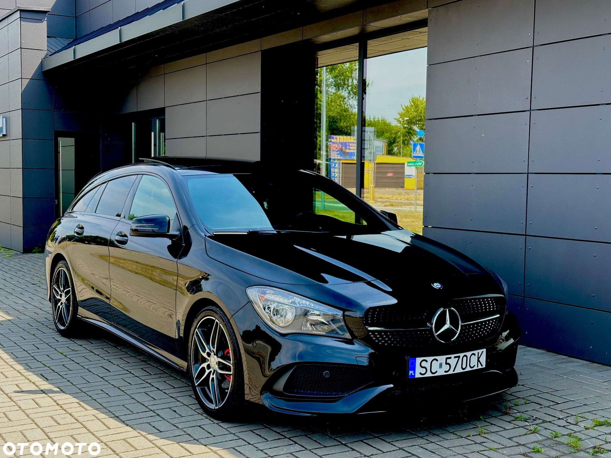 Mercedes-Benz CLA 200 7G-DCT AMG Line - 1