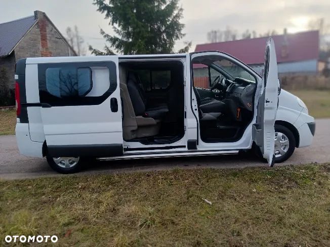 Renault Trafic - 12